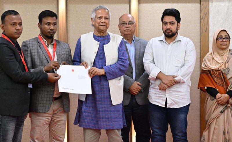 আন্দোলনে শহীদদের পরিবার ৩০ লাখ ছাড়াও প্রতি মাসে পাবে ২০ হাজার